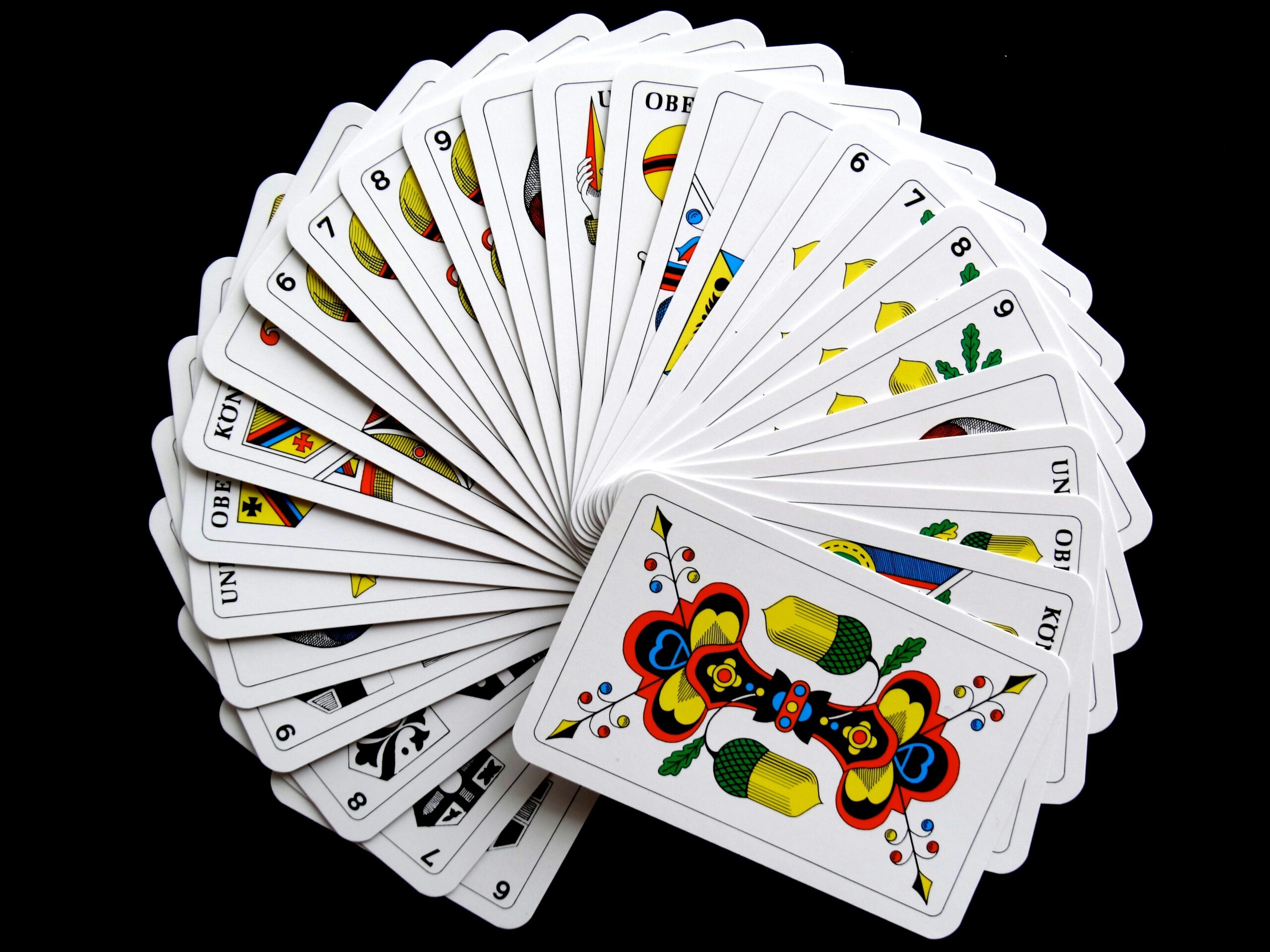 Eenvoudige strategieën om de dealer te verslaan bij Blackjack